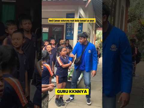momen lucu ketika murid sekolah bucin sama guru KKN nya ‼️#lucu #kkn #guru #jatuhcinta #murid #kocak