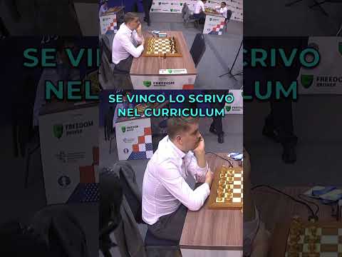 Magnus Carlsen arriva alla scacchiera con 30 secondi sull’orologio 😱 #scacchi #chess #magnuscarlsen