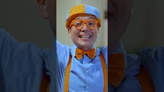 Play with Blippi - Red Light, Green Light! 🚦