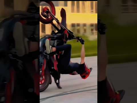 #stunt #bikestunt #bike #rider #bikelover #mt15 #mt15bike #z900 #ktm #ktmlover #shorts #reels #ninja
