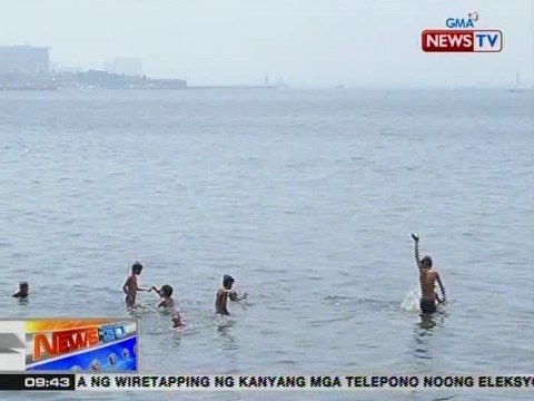 Ilang Indibidwal Tuloy Pa Rin Sa Paliligo Sa Manila Bay Sa Kabila Ng