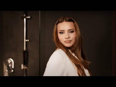 Otilia - Waka Waka (Shower Session)