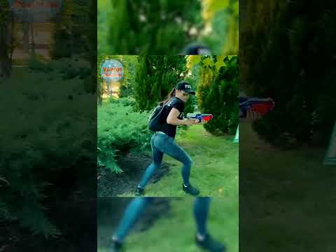 ¡Los Niños huyen de la Policía! #shorts #policía #police #niños #jugar #juguetes