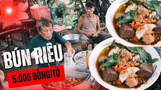 Gánh bún bún riêu 5k/tô của ông bà lão cô gái xúc động tặng 20 TRIỆU I Phong Bụi