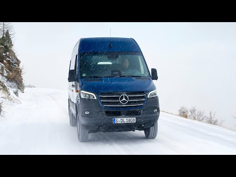 New Mercedes Sprinter 4x4 2025 - Test driving in snow