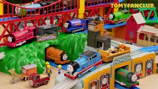 Thomas the Tank Engine Plarail☆Runaway Boulders