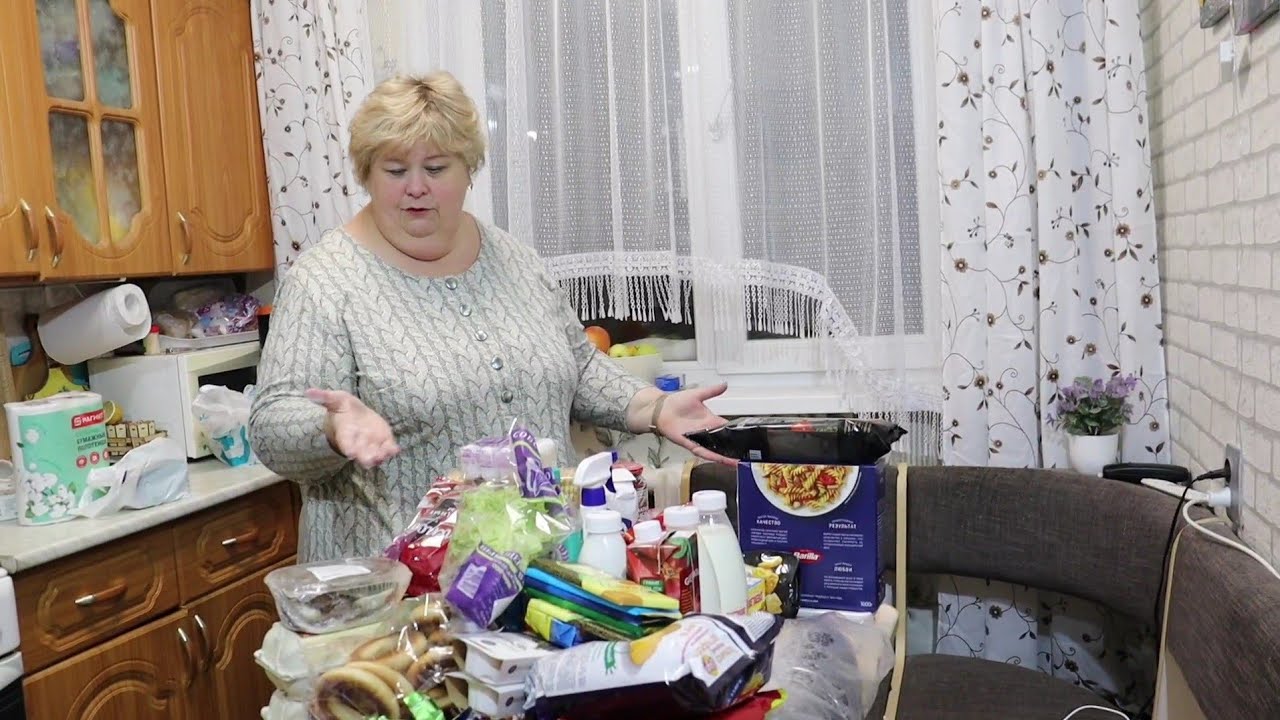 У Абдугани ещё один репетитор. Пошли за молочком а вышли как всегда. Наши покупки
