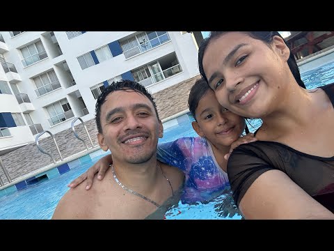 24 Horas En UNA PISCINA 😱con la familia