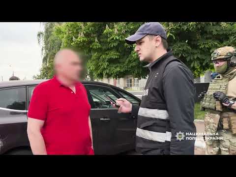 Поліція Чернігівщини затримала злочинне угруповання медиків, які організували корупційну схему ухилення від військової служби