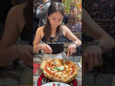 she ATE 🤣 can you eat like this? 🍕 #couple #comedy #funny #viral #asian #relatable #pizza #italy