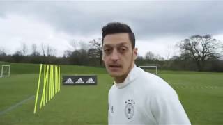 adidas  Первый решает    Месут Озил