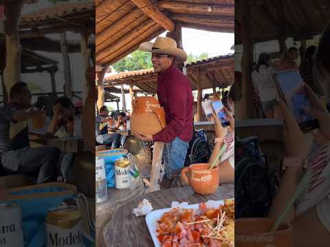 $10,000 pesos a la basura 🚮 #shorts #mexico #jalisco #amigos #parati #fyp #dinero
