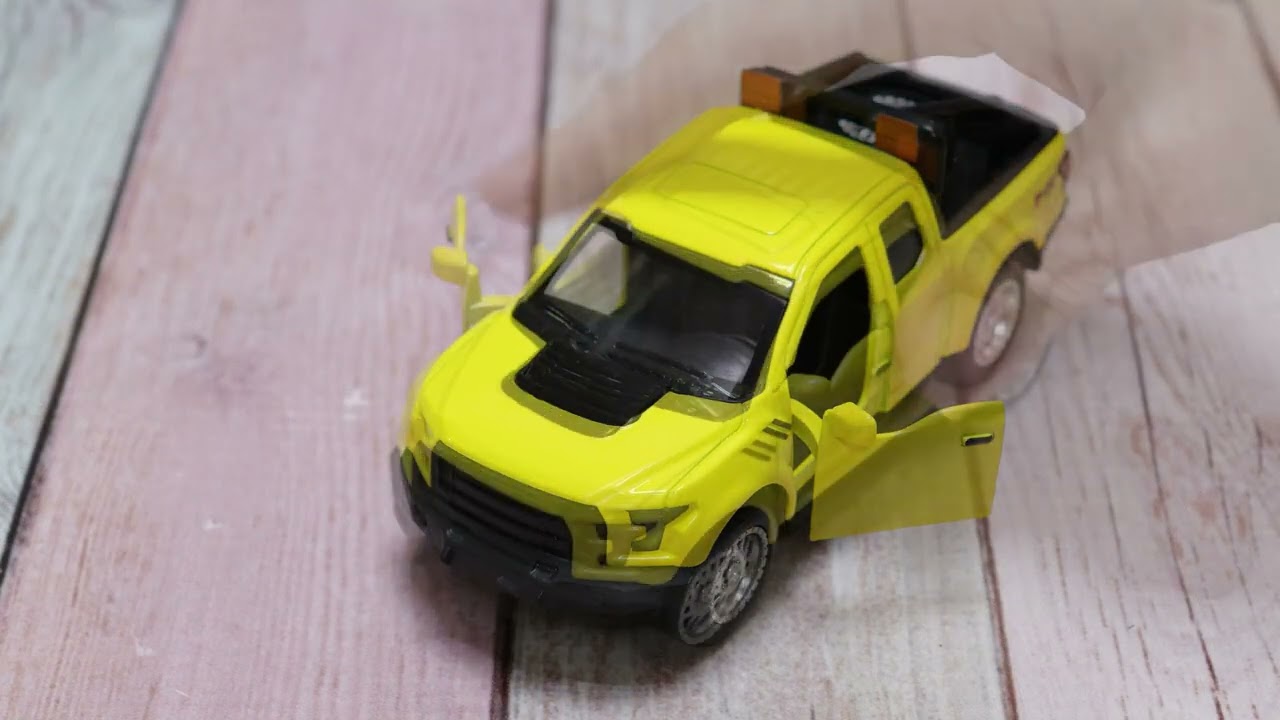 Автомобиль kings toy инерционный световые звуковые эффекты металлический 1:36 с 3лет в ассортименте - видео Автомобиль kings toy инерционный световые звуковые эффекты металлический 1:36 с 3лет в ассортименте - видео