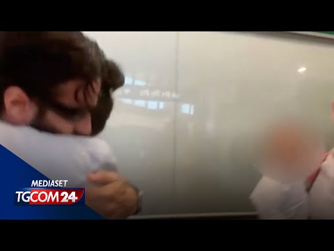 Dall'Iran una mamma con figlio di 18 mesi: "Dopo le bombe voglio tornare alla vita normale"
