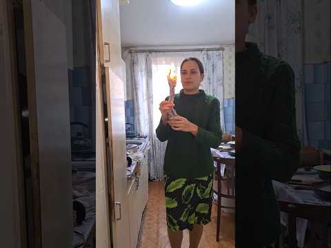 Вот как снимаются ролики о 90-х. Готовое видео уже на канале.