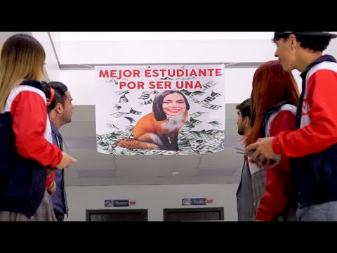 Estos estudiantes se burlaron de su compañera el día de su graduación por esta razón