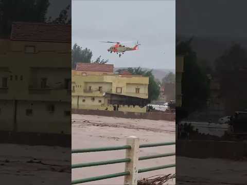 شاهد 😨😰 غرق مدينة بشار بالجزائر وفيضانات تدمر المنازل وعمليات إنقاذ. لقطات مرعبة 😱