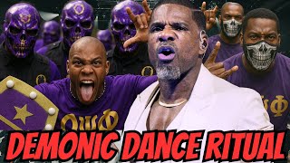 Kirk Franklin Really Let These Guys Do Their Demonic Ritual Dance On Stage During Maverick City Show