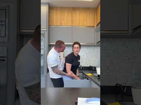 E o amor #casal #humor #comedia #memes #fy #fyp #shorts #viral #comedy #funny #viralvideo #fypシ