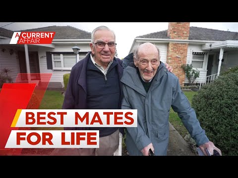 The 100-year-old mates who catch up through a hole in their fence | A Current Affair