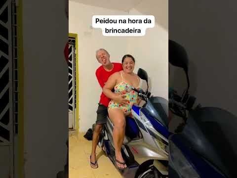 Mulher peida na hora da brincadeira 😂 #humor #comedia