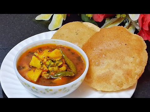 आलू मटर की रसेदार सब्ज़ी। Aloo Matar Recipe। Aloo Matar Ki Sabji। Matar Aloo Curry  | Rita's Tadka