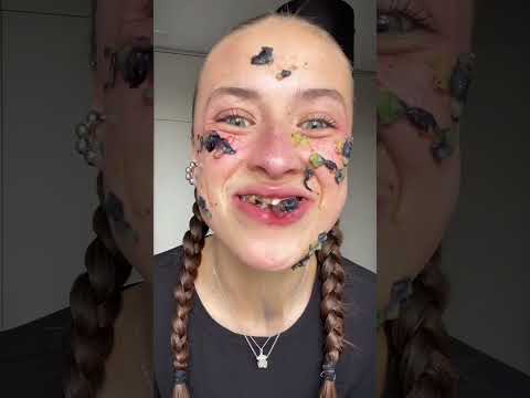 БЛЮЮ #makeup #рек #асмрпарикмахер #косметикадлятела #funny #асмр #рекомендации #обзор #врек