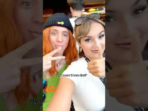 Veggie Girl takes the Fast Food House to VidCon 😍 [pt2] #funny #fastfoodhouse #comedy #vidcon #vlog