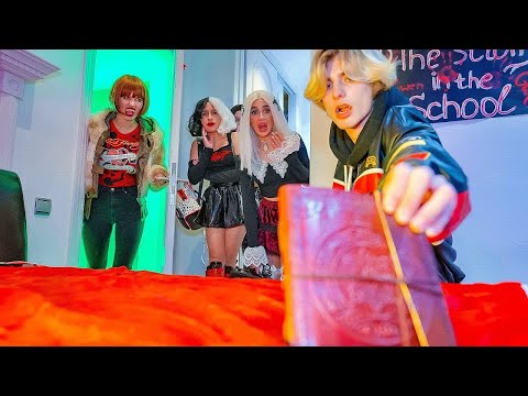 Tentativa de roubo do diário pessoal do monstro vampiro falha!