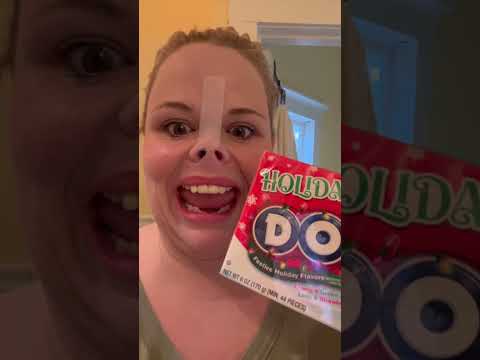 Alien loves dots #shorts