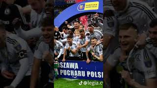 To co potrójna korona