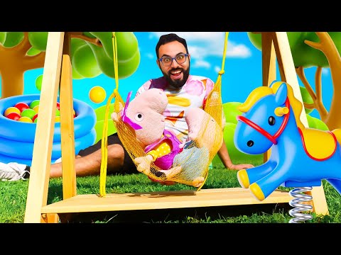 ¡George y Manu están haciendo una hamaca! Vídeo infantil. Peppa y George de juguete.