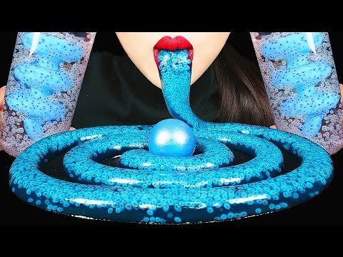ASMR DRINKING SOUNDS MUKBANG, EDIBLE GIANT FROG EGG JELLY NOODLE, PLANET GUMMY, BLUE FOOD 먹방