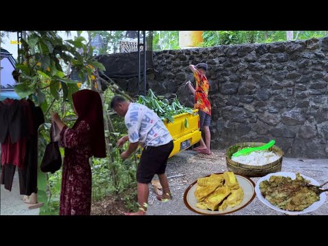 aktivitas sore, panen terong, masak terong bakar kesukaan kesukaan keluarga , masakan desa