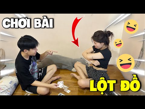 Vlog | Quang Con Dụ Khánh Linh Chơi Bài Lột Đồ Và Cái Kết ?