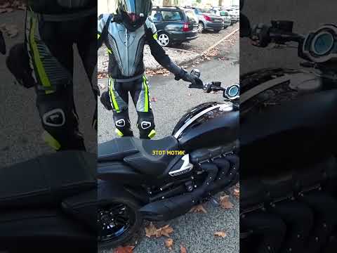 2,5 литра на мотоцикле / EXPLOSIVE MIKE, Обзор Triumph Rocket 3R black edition #shorts