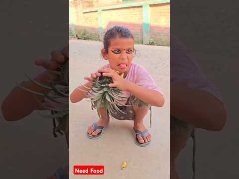 The hungry girl was not given food and she started begging #shorts #help #allah #islam #اغاني