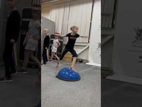 ограниченный наборв группы начальной подготовки «4-6 лет» и «6-8 лет» без опыта катания на коньках