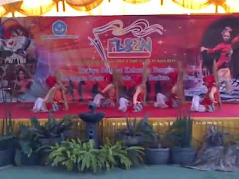 Pentas Tari Tradisional SMP Islam Ar-Rochmah Cileg