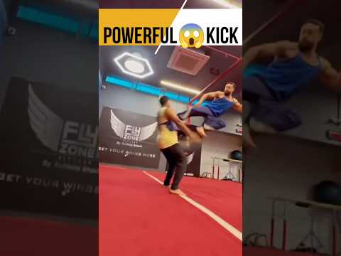 Tiger Shroff Powerful Super Kicks #shorts #tigershroff #trending #youtubeshorts #tigershroffnewmovie
