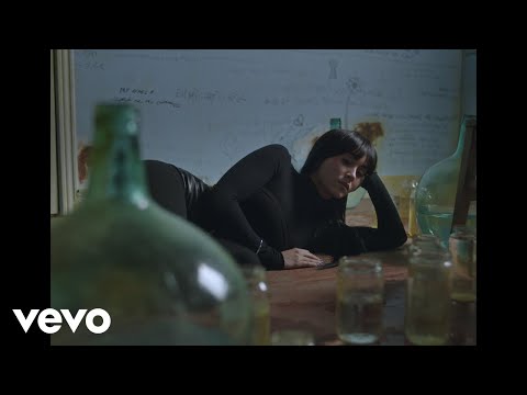 Aitana - CUANDO HABLES CON &#201;L (Video Oficial)