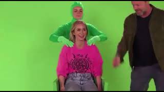 Emily Blunt and Ryan Gosling experience The Fall Guy in 4DX  😂