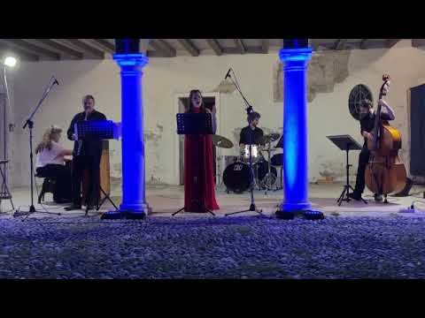 Valentina GiaconiaSoprano