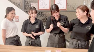プロのマジシャンがパンケーキと世界をひっくり返しました