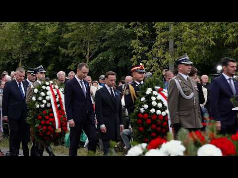 Pamiętajmy o ofiarach. Dość promocji ideologii Bandery! Kwiaty Wołynia  #Wołyń1943