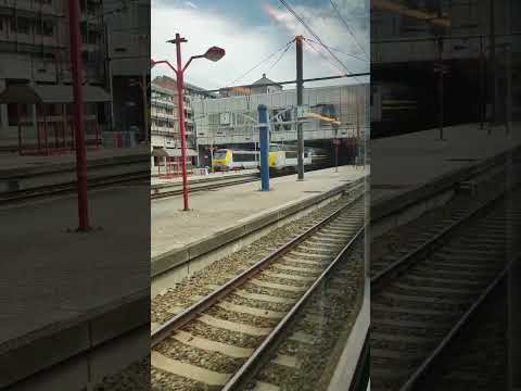 Parallèle avec convoi SNCB Train World Heritage Namur