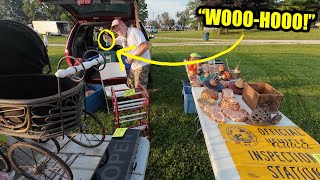 THIS STILL HAPPENS AT THE FLEA MARKET IN 2025!
