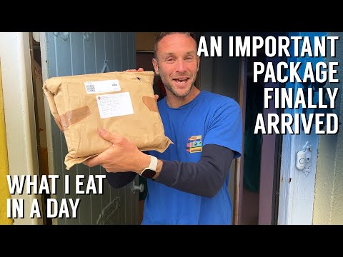 WHAT I EAT IN A DAY | A PACKAGE ARRIVED!!