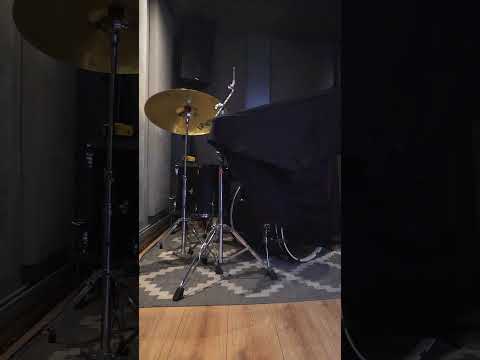 NUEVO EQUIPO en nuestras Salas de Ensayo aquí en #BTEMPO 😎 #tama #orange #musicos