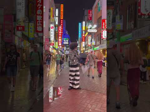 late night in japan 🫶🏽 #ootd #fashion #shorts #fashionstyle #streetwear #ootdguide #fyp #explore